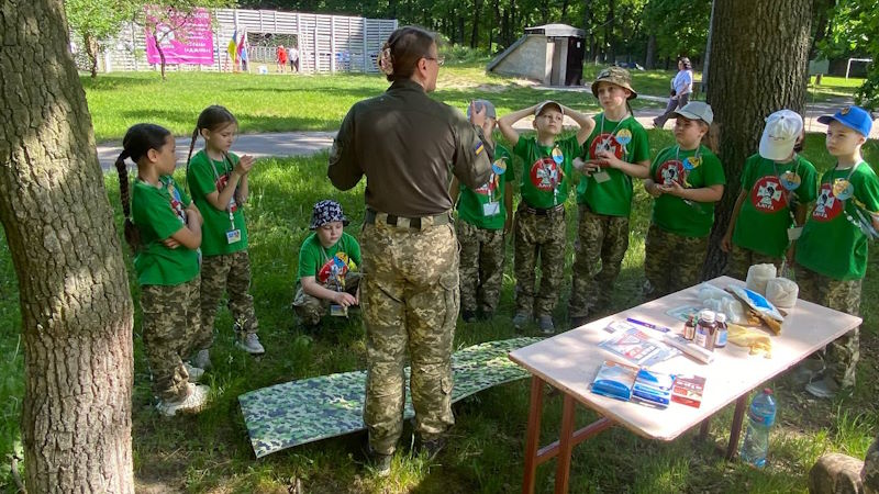 Молодші джури – 18